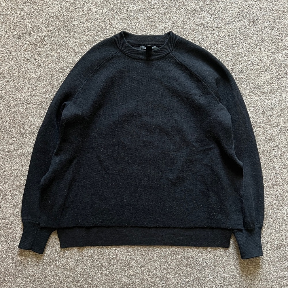 J Crew Black Long Sleeve Crew Neck Pullover Sweater Womens XXS Open Sides Detail